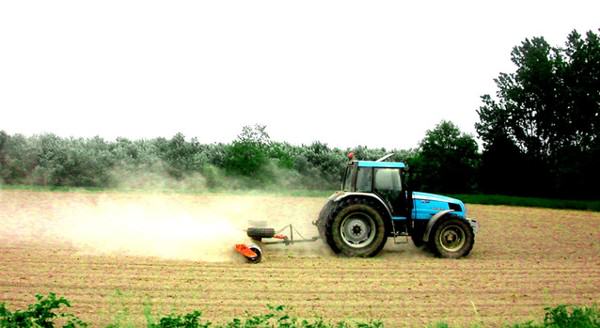 maszyny rolnicze - ciągnik - traktor